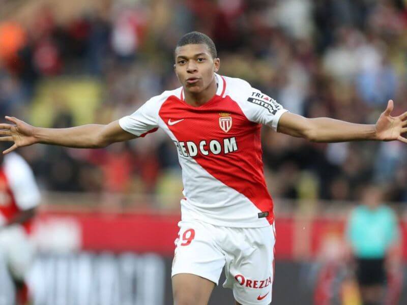 when did mbappe start playing soccer