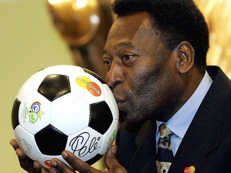 when did pele play soccer