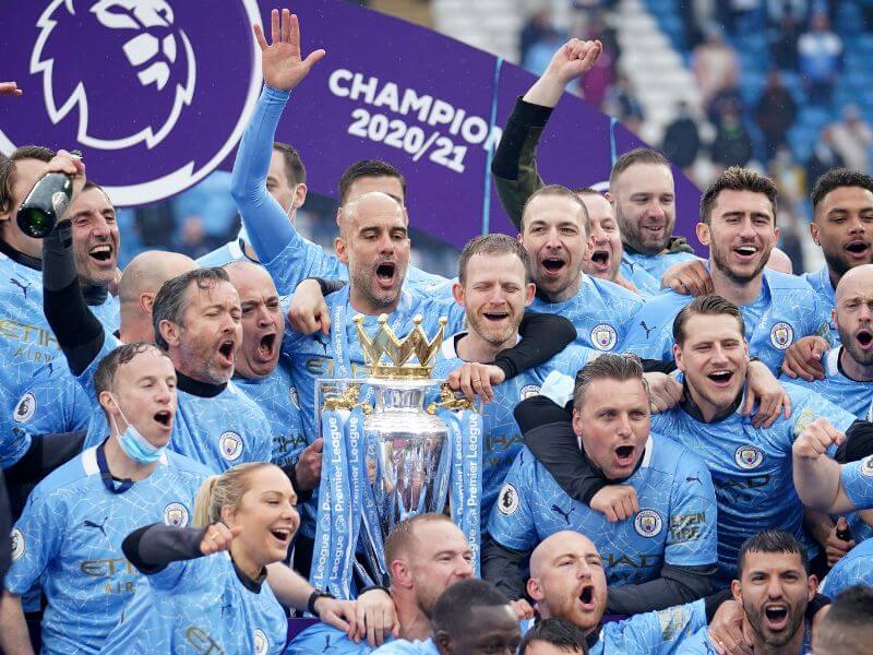 how much is the premier league trophy worth